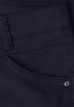 7/8 Slim Leg Hose im Satin-Look