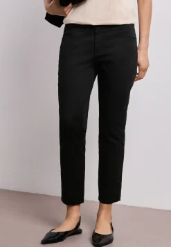 7/8 Slim Leg Hose im Satin-Look