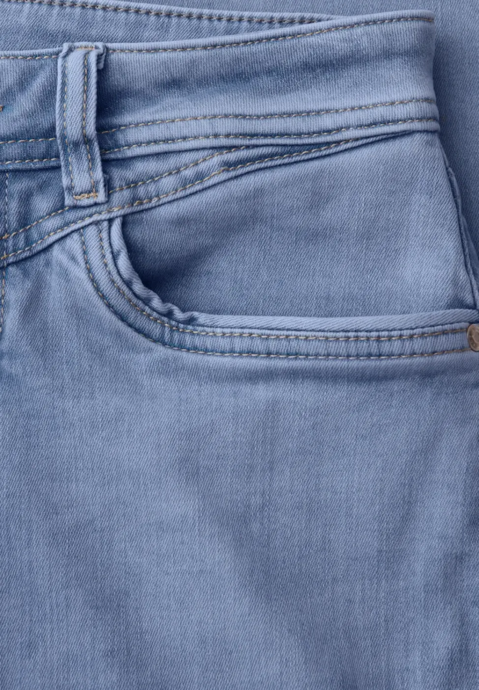 7/8 Slim Leg Jeans im Casual Fit