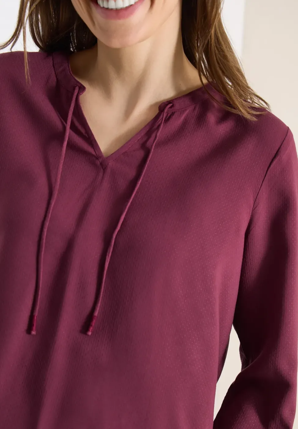 3/4-Arm Bluse mit Split Neck und Bändern