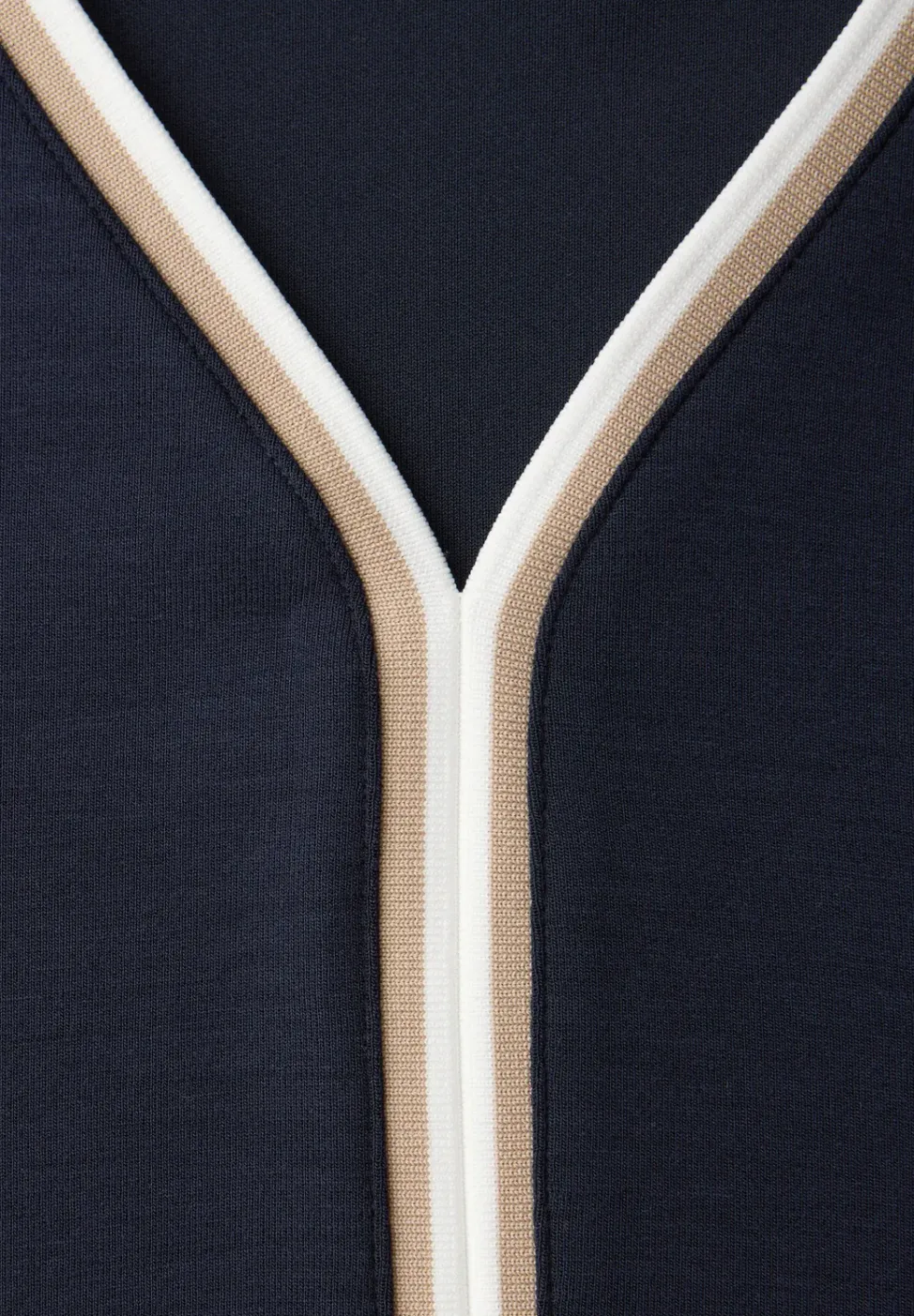 3/4-Arm Shirt mit Kontrastdetail