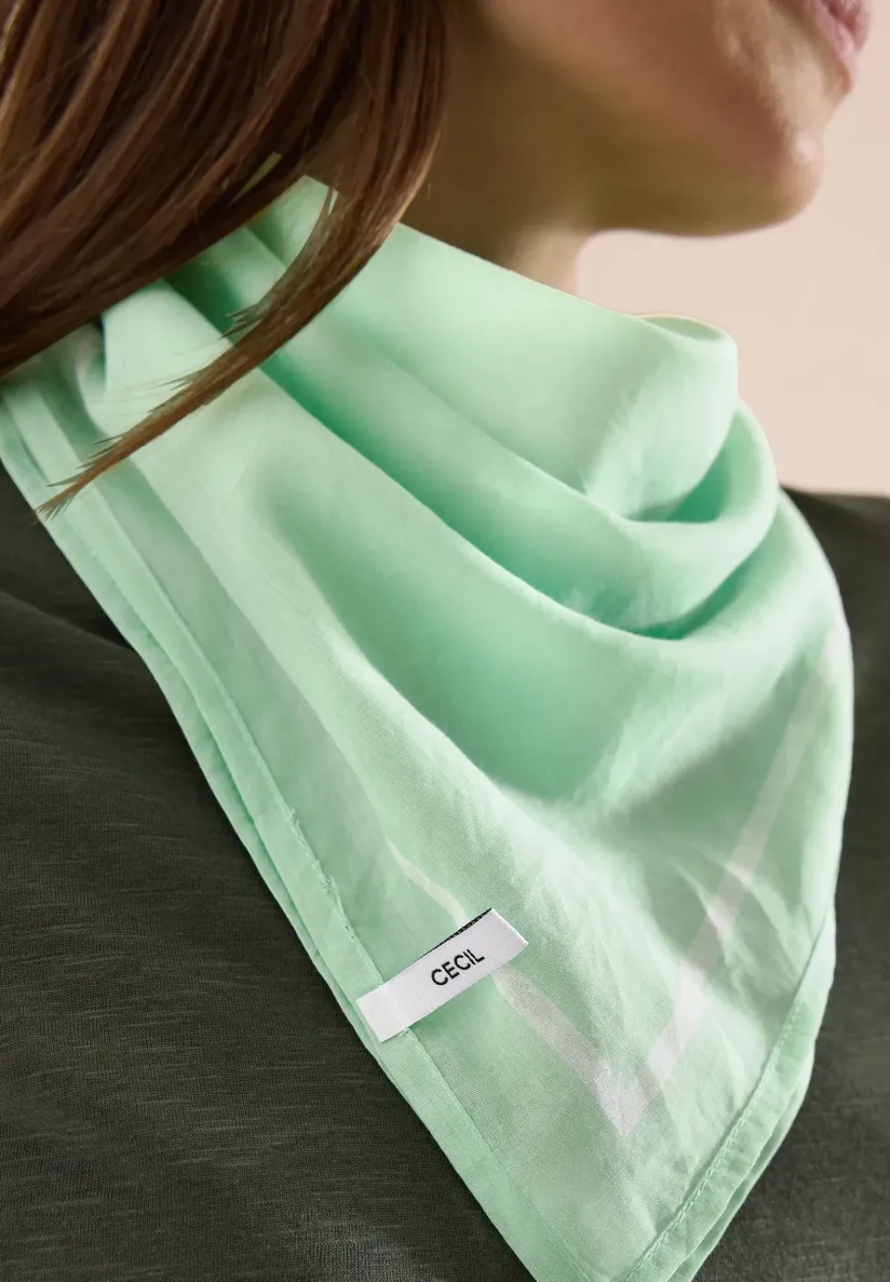 Bandana mit Tape-Detail
