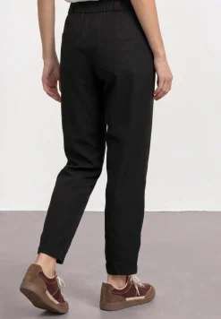 Barrel Leg Hose mit Schnallendetail