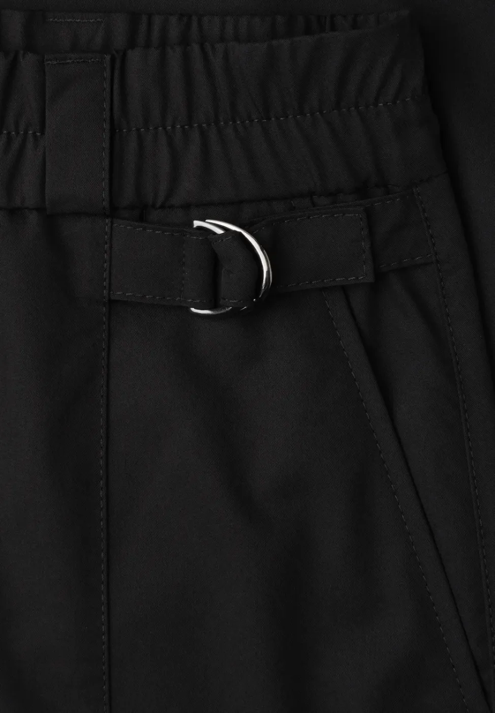 Barrel Leg Hose mit Schnallendetail