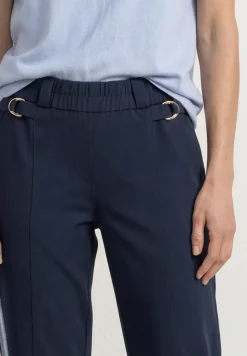 Barrel Leg Hose mit Schnallendetail