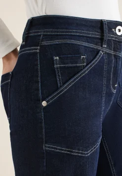 Barrel Leg Jeans