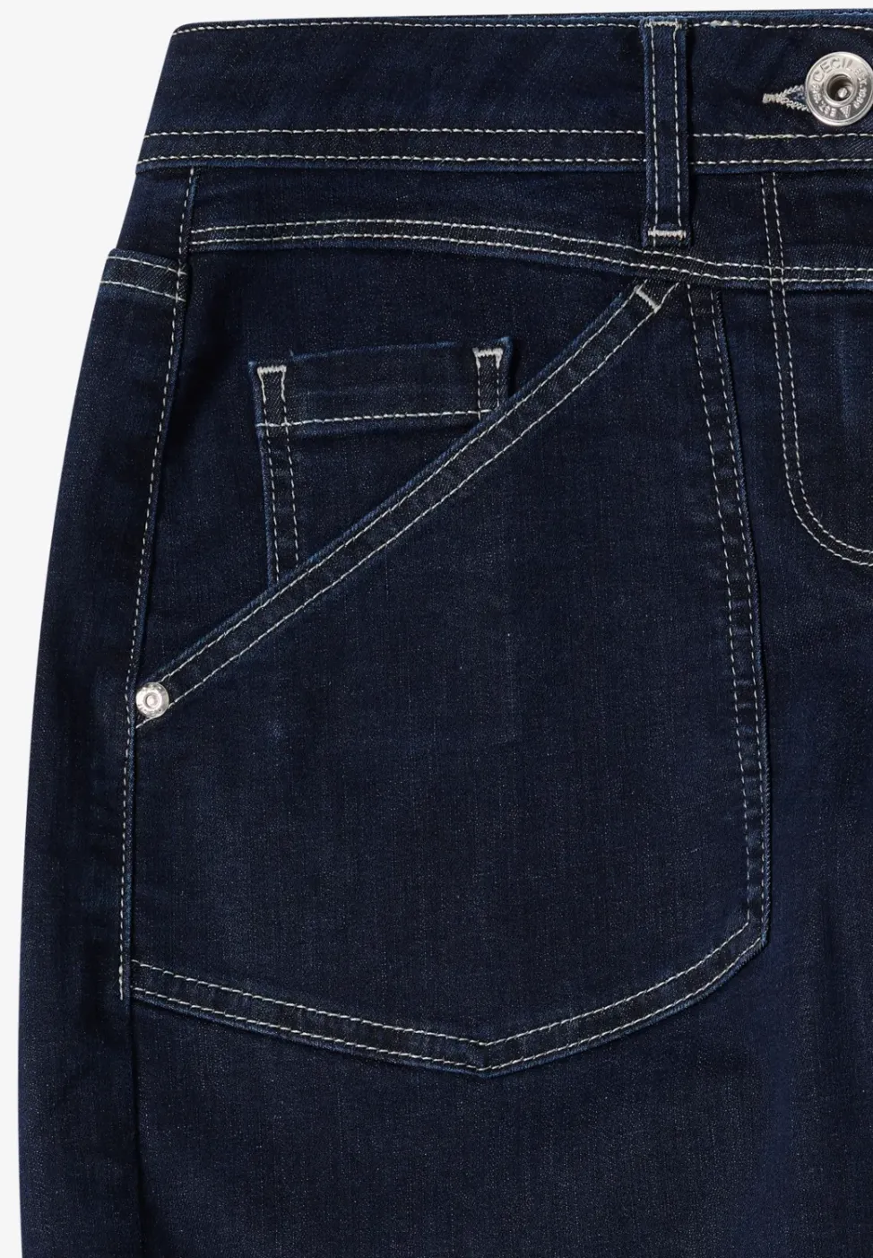 Barrel Leg Jeans