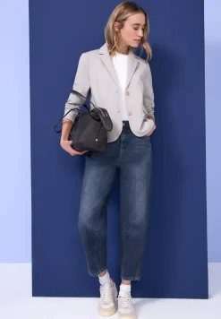 Barrel Leg Jeans