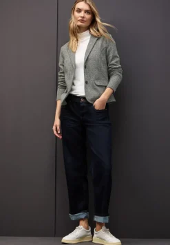 Basic Blazer