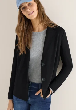 Basic Blazer