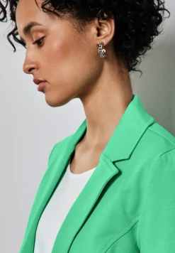 Basic Blazer