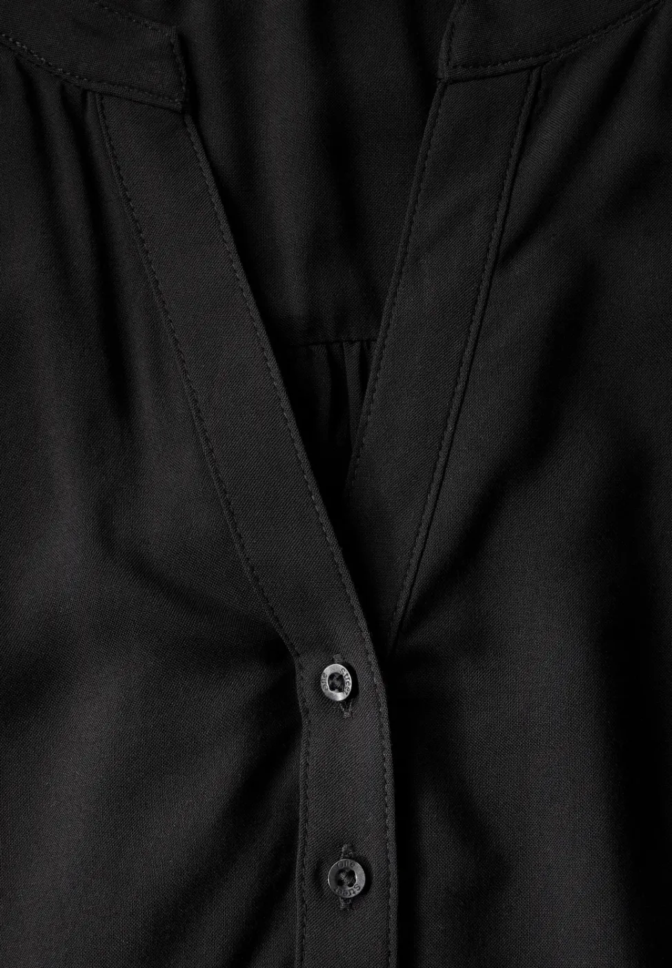 Basic Bluse in Unifarbe