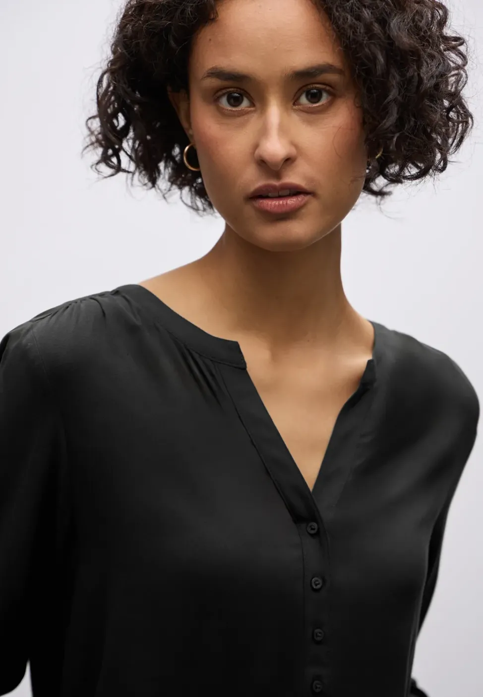 Basic Bluse in Unifarbe