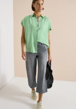 Basic Bluse mit Hemdkragen in Unifarbe