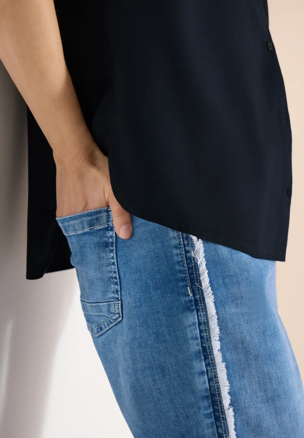 Basic Bluse mit Hemdkragen in Unifarbe