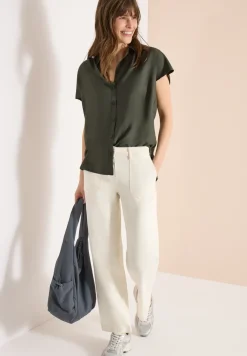 Basic Bluse mit Hemdkragen in Unifarbe