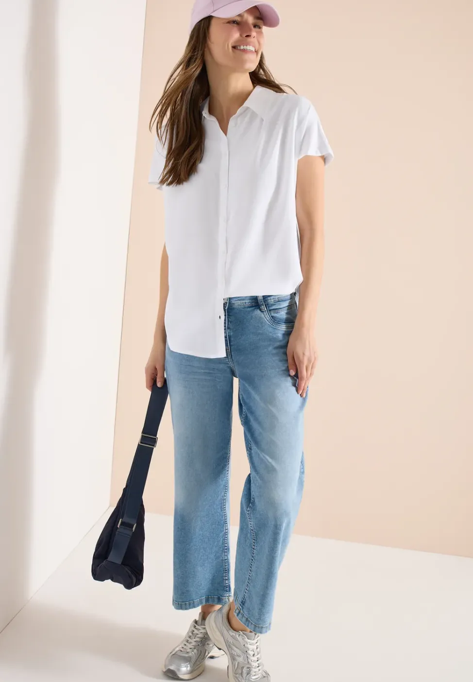 Basic Bluse mit Hemdkragen in Unifarbe