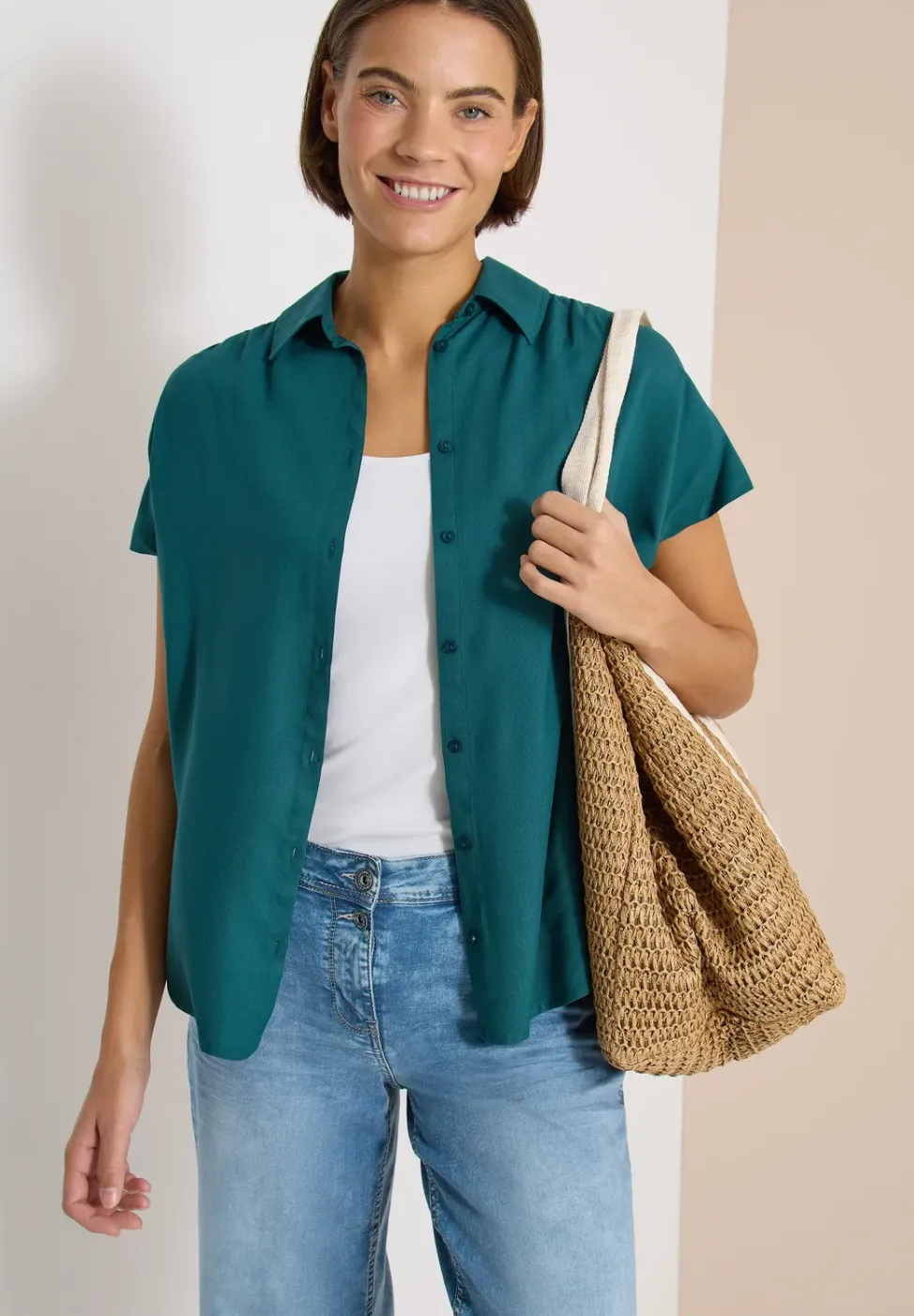 Basic Bluse mit Hemdkragen in Unifarbe