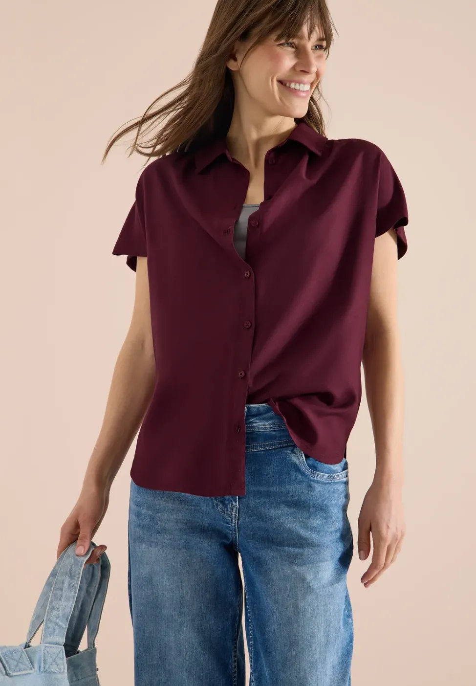 Basic Bluse mit Hemdkragen in Unifarbe