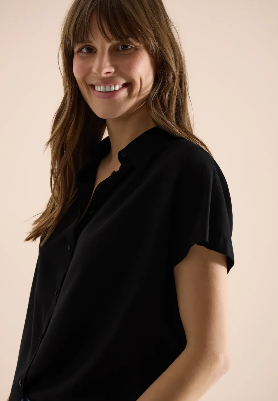 Basic Bluse mit Hemdkragen in Unifarbe