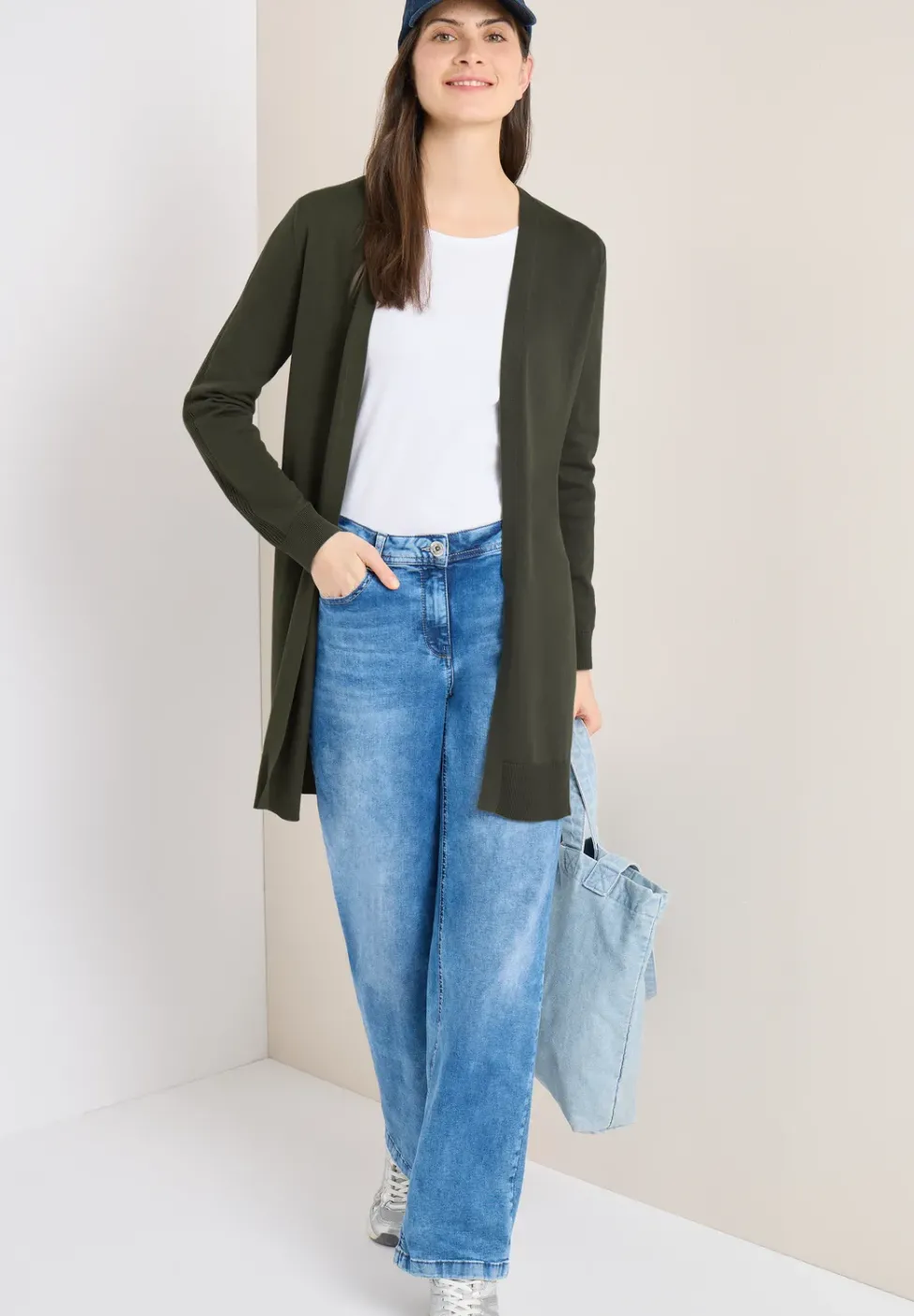 Basic Cardigan in langer Passform
