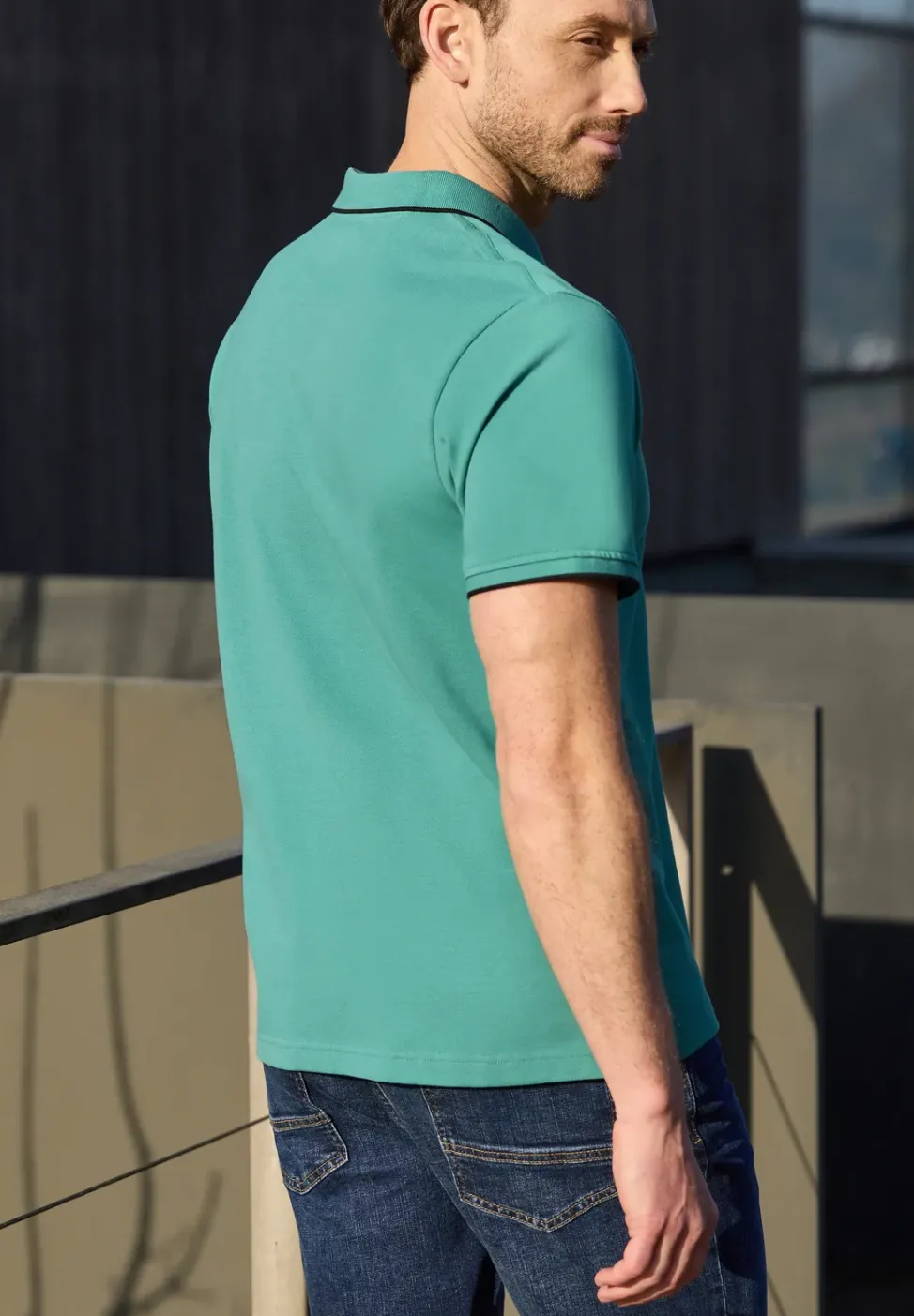Basic Piqué Poloshirt mit Kontrastdetail