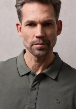 Basic Piqué Poloshirt mit Kontrastdetail