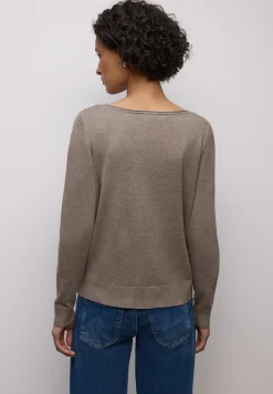 Basic Pullover