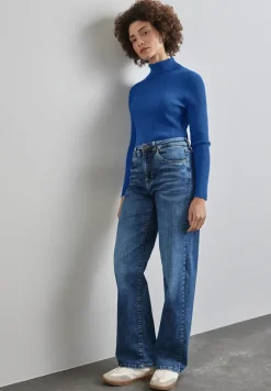 Basic Rollkragen-Pullover