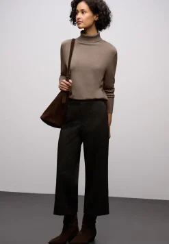 Basic Rollkragenpullover