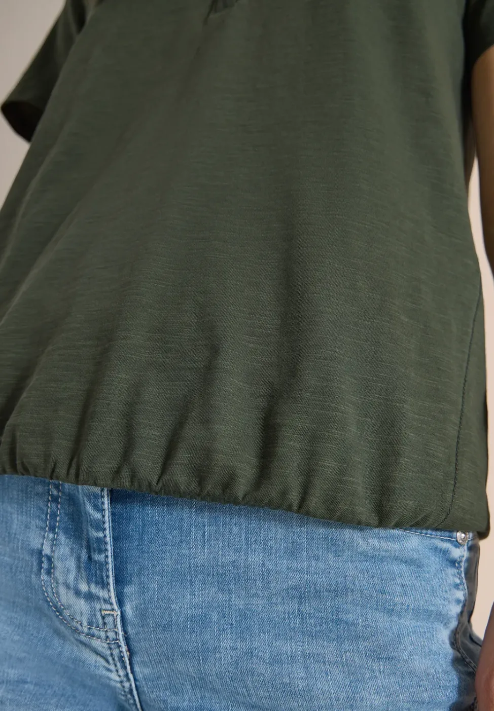 Basic Shirt im Tunika-Look