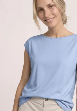 Basic Shirt mit U-Boot-Ausschnitt