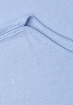 Basic Shirt mit U-Boot-Ausschnitt