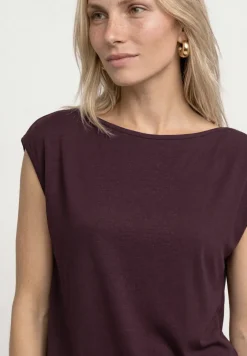 Basic Shirt mit U-Boot-Ausschnitt