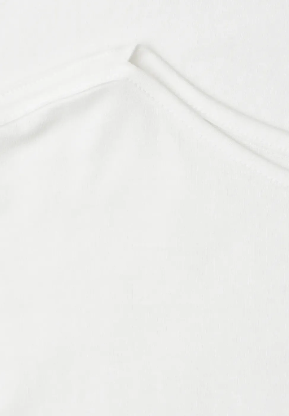 Basic Shirt mit U-Boot-Ausschnitt