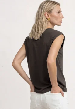 Basic Shirt mit U-Boot-Ausschnitt