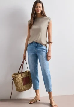 Basic Shirt mit U-Boot-Ausschnitt