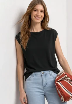Basic Shirt mit U-Boot-Ausschnitt