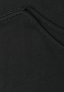 Basic Shirt mit U-Boot-Ausschnitt