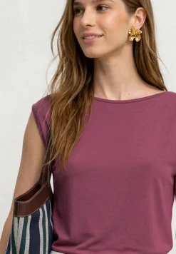 Basic Shirt mit U-Boot-Ausschnitt