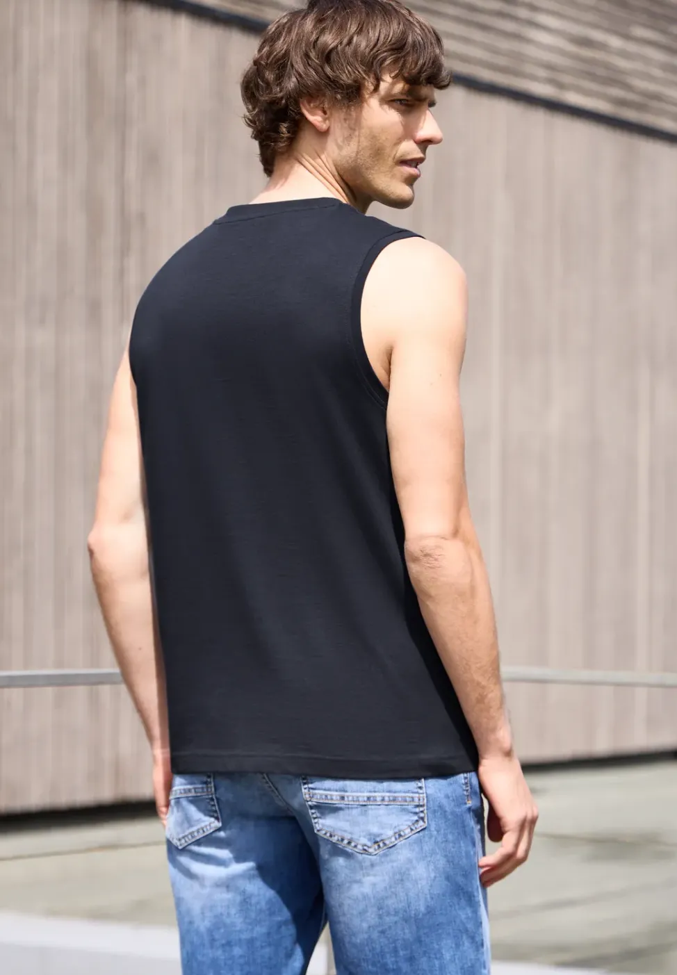 Basic Tank Top mit Rundhals
