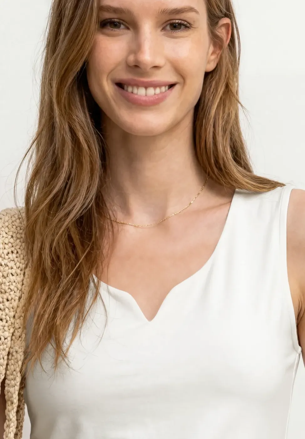 Basic Top mit Herzausschnitt