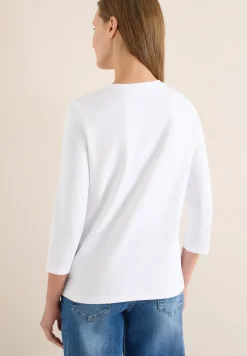 Basic T-Shirt