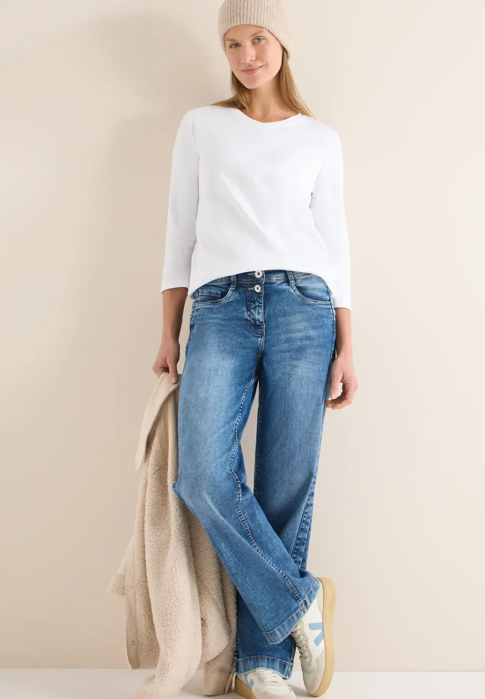 Basic T-Shirt