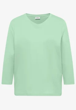 Basic T-Shirt
