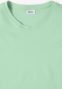 Basic T-Shirt