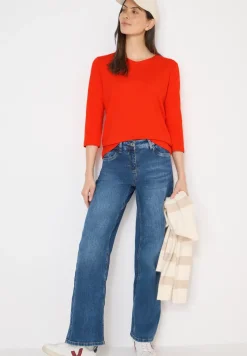 Basic T-Shirt