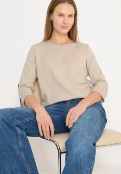 Basic T-Shirt