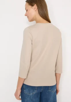 Basic T-Shirt