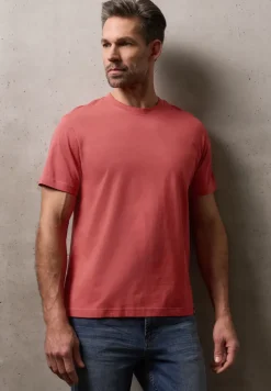 Basic T-Shirt
